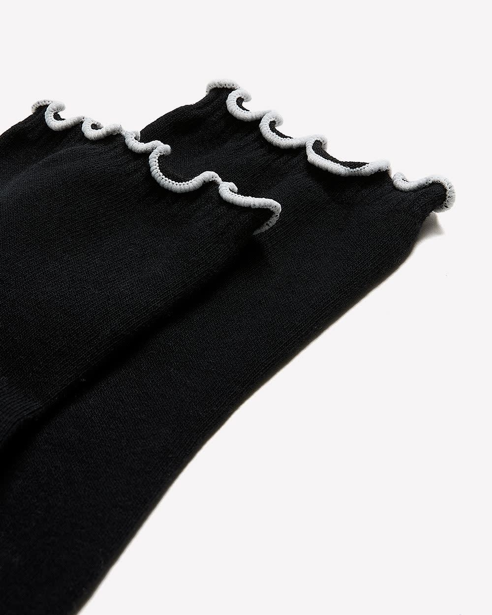 Ankle Socks with Contrasting Lettuce Edge